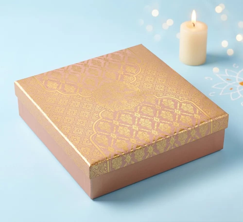 Design 102 — Kappa Box, 10×10 in · 400 g · 4 khana